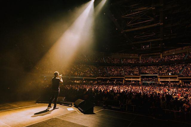 Fonseca en concierto sorprendió