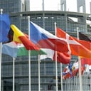 La Comisión Europea está a la espera de que los veintiocho miembros y la Eurocámara desbloqueen finalmente las negociaciones presupuestarias para recibir 3.900 millones de euros adicionales al presupuesto comunitario de 2013.