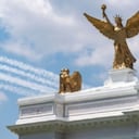 Donald Trump anunció que el monumento también tendrá funciones militares, con drones, francotiradores y munición.