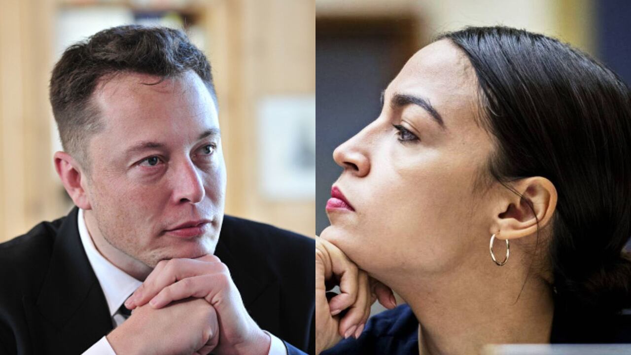 Elon Musk dueño de Twitter y Alexandria Ocasio-Cortez, representante a la Cámara de Estados Unidos.