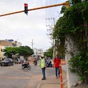 Semáforo en la intersección de Parque Heredia.