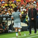 VALENCIA, ESPAÑA - 16 DE JUNIO: El entrenador Néstor Lorenzo de Colombia observa durante el partido amistoso internacional entre Colombia e Irak en el Estadio Mestalla el 16 de junio de 2023 en Valencia, España. (Foto de María José Segovia/DeFodi Images vía Getty Images)