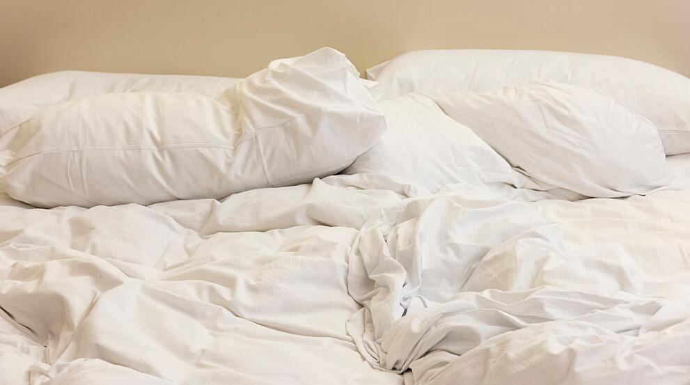 Uno de cada tres británicos solo lava sus sábanas una vez al año