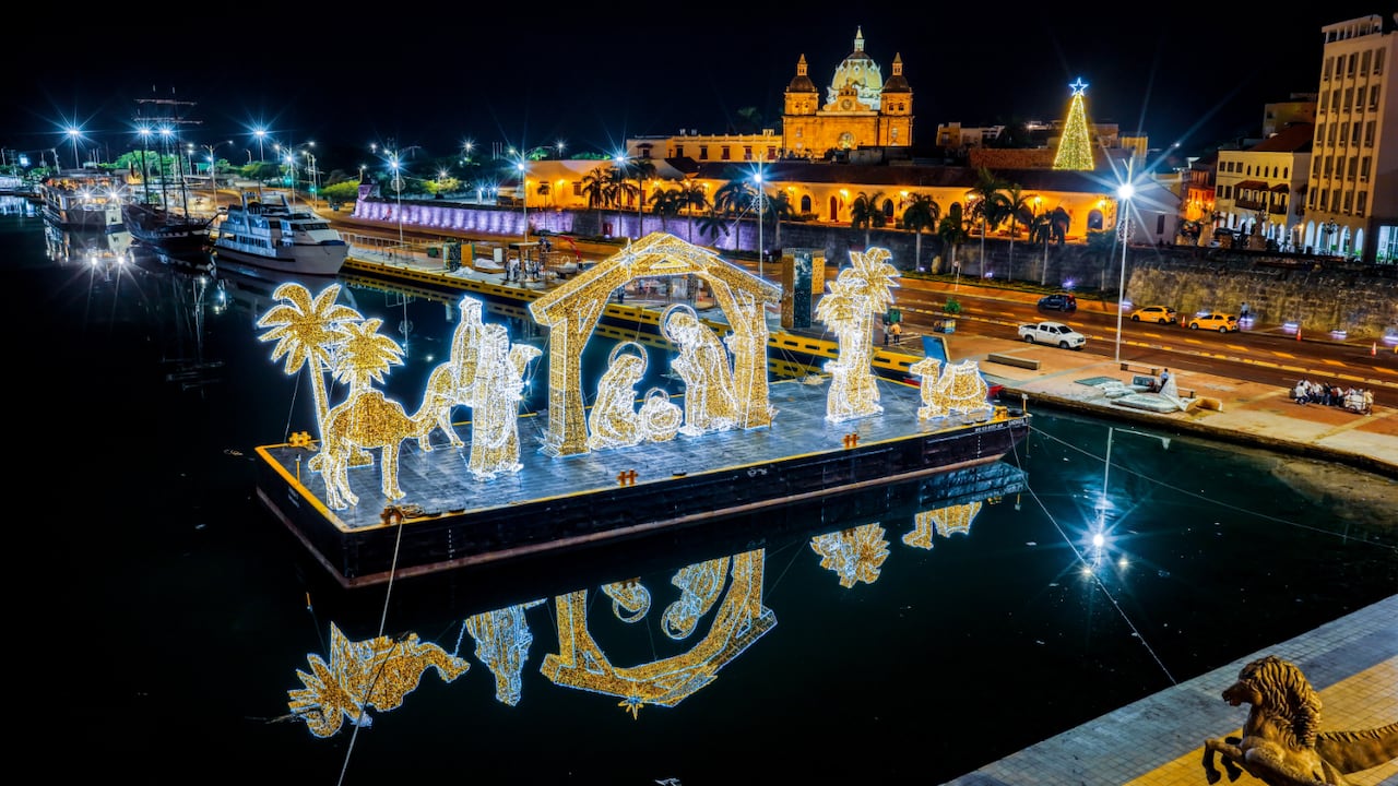 El pesebre flotante más grande de Colombia ilumina la Bahía de Las Ánimas y se convierte en la gran atracción de la Navidad en Cartagena.