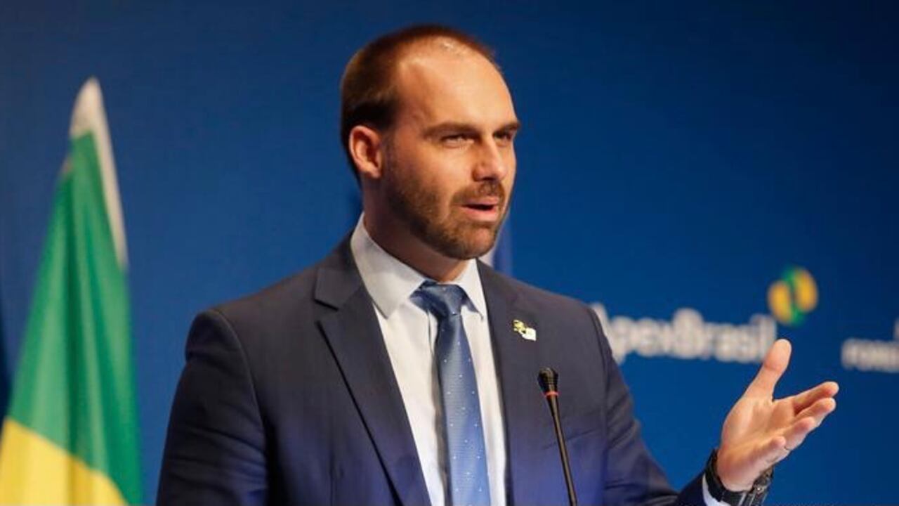 Hijo del presidente Bolsonaro anunció que tiene coronavirus. GETTY