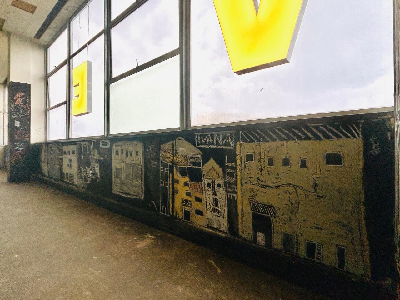 APLO + MANO CAMBIADA, VEANVÉ, 2024.