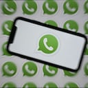 Por lo general, las copias de seguridad se realizan de manera automática y por ello se guardan todos los archivos que hay en WhatsApp.