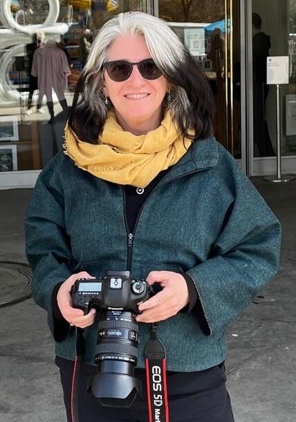 Catalina Santamaría, cineasta y fotógrafa colombiana. Directora del documental Squatters /Okupas