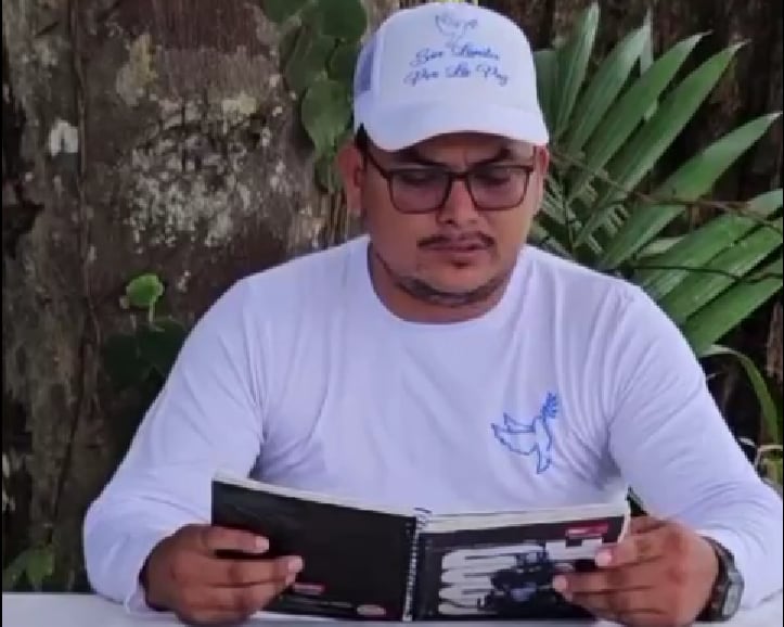 Aunque las Fuerzas Militares lo dieron por muerto en un operativo, Andrés Allende, alias Andrés Allende, mano derecha de Iván Márquez en Nariño, reapareció y denunció el presunto ataque de población civil.
