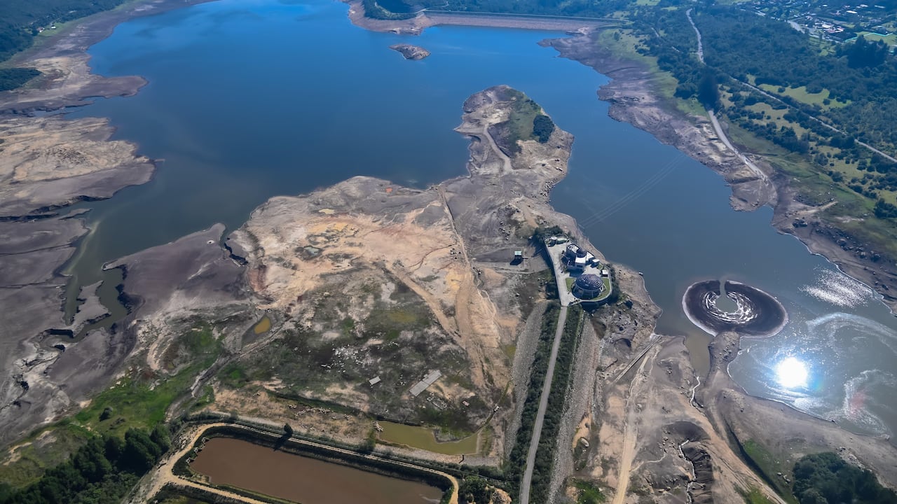 Embalse de San Rafael, vista aérea.