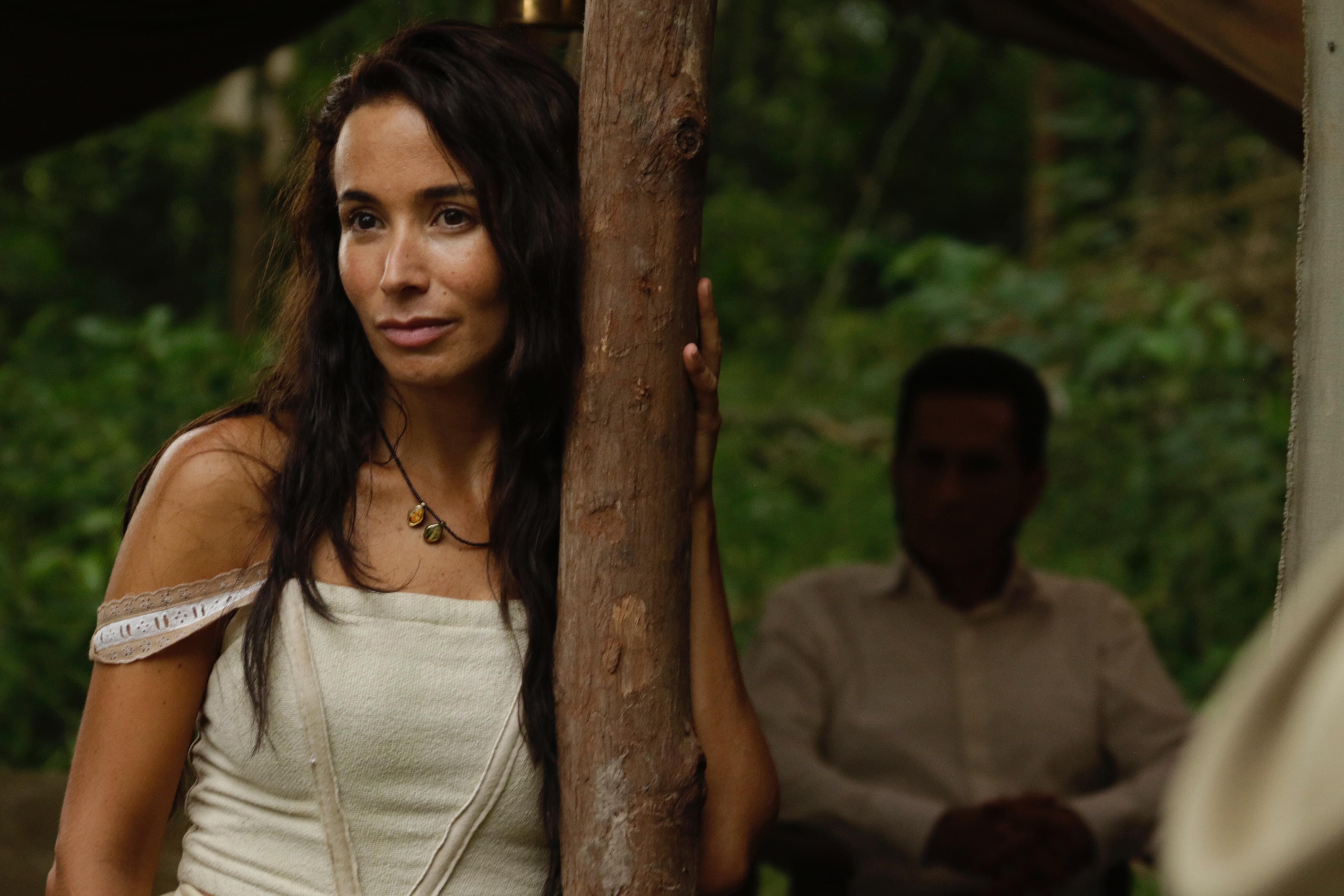 Majida Issa encarna a Clara.