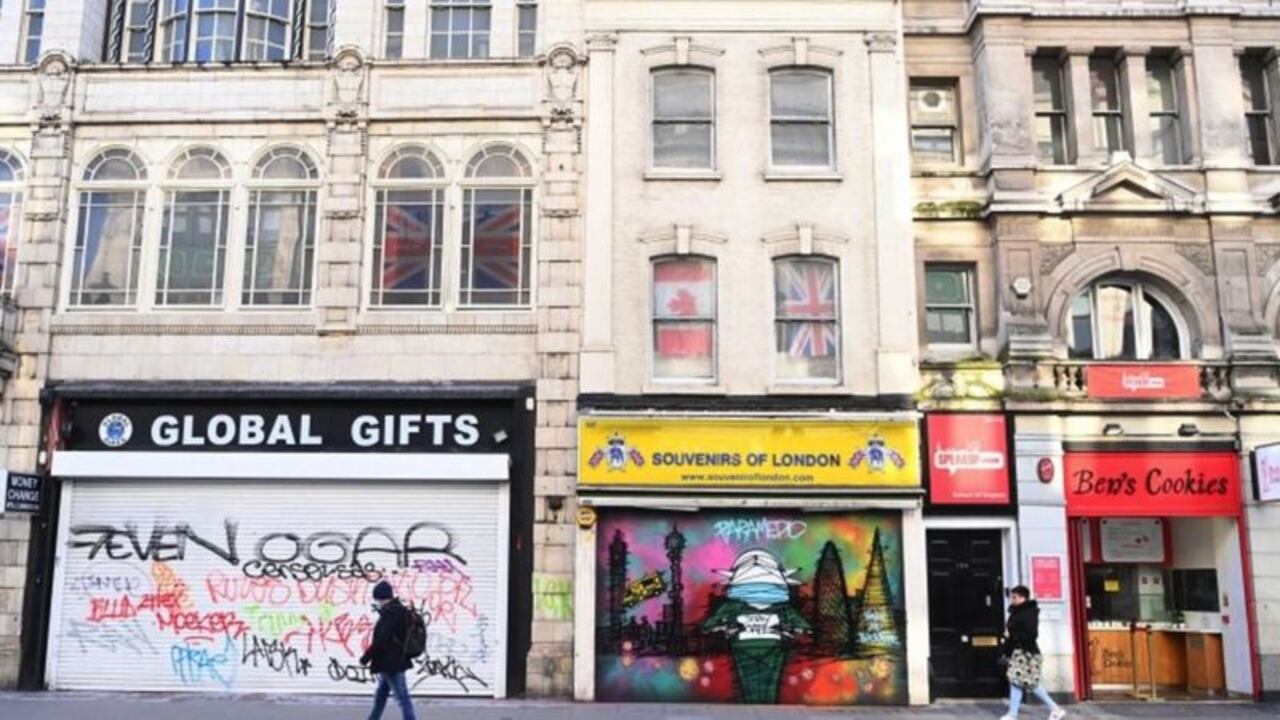 La mayoría de los comercios considerados no esenciales permanecen cerrados y solo volverán a abrir a partir del 12 de abril, si se dan las condiciones.