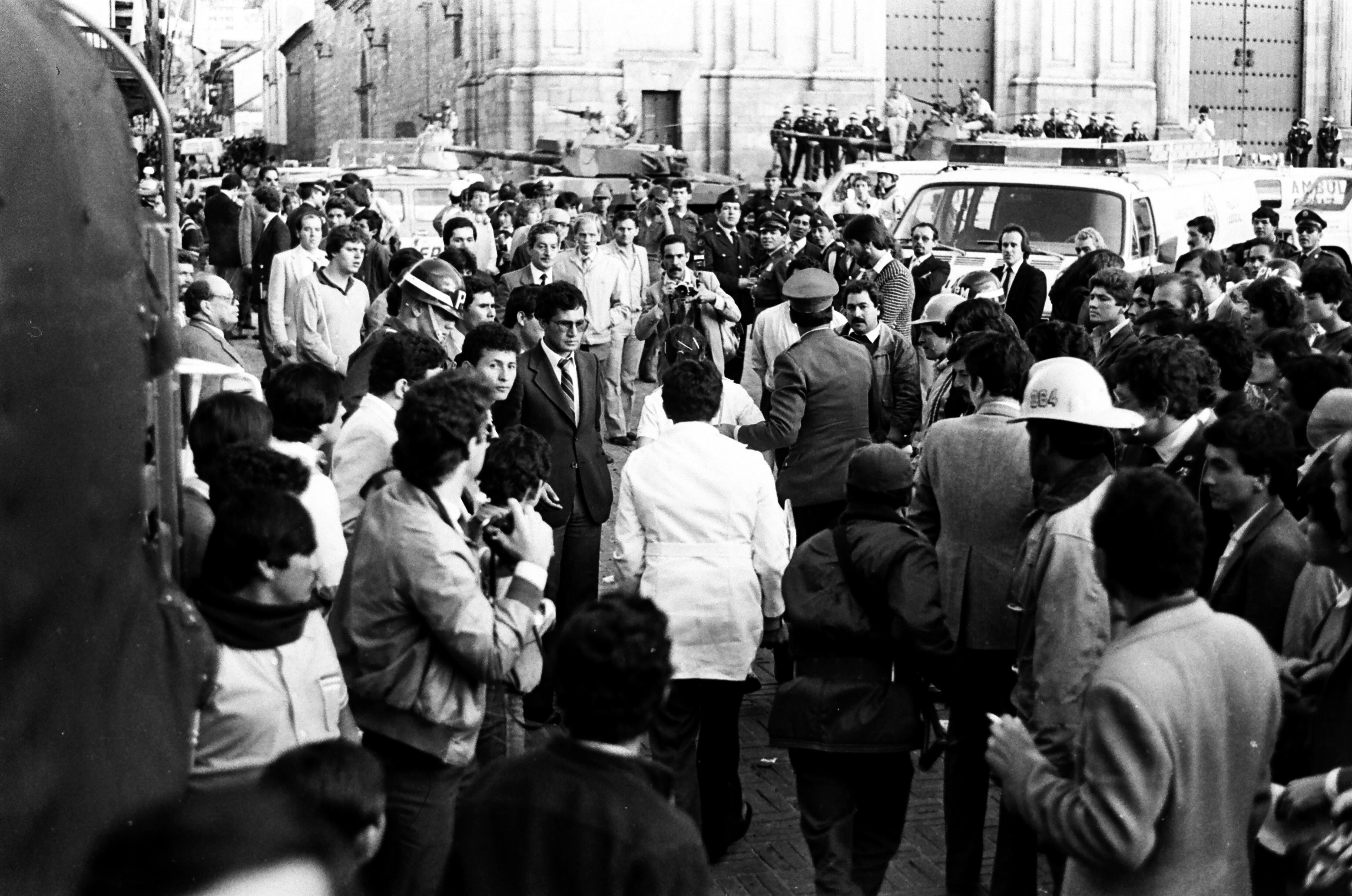 Estas son algunas de las fotos que hacen parte del álbum de Rafael González y que por poco desaparecen en la basura.