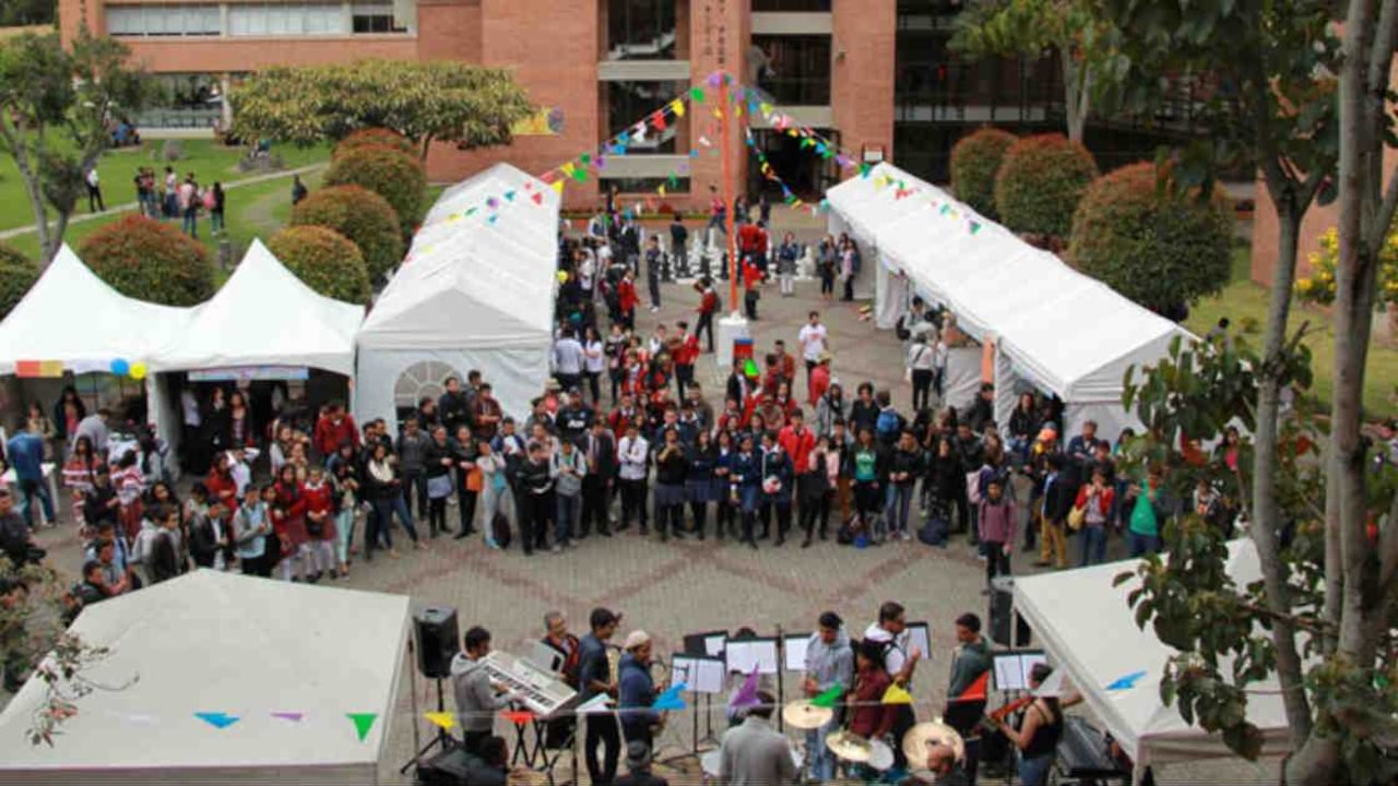 El MediaFest fue un evento para socializar los alcances la estrategia 'Educación Media Fortalecida', que impulsa la Secretaría de Educación de Bogotá junto a 16 universidades.