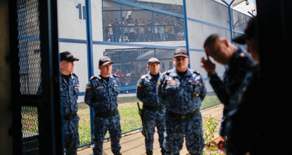 En diferentes cárceles se presentan violaciones sexuales. 