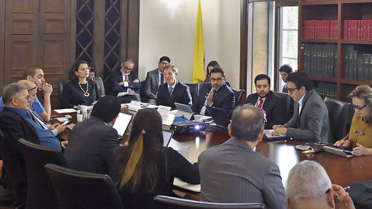 Durante un encuentro con la Comisión de Seguimiento Impulso y Verificación (CSIVI), el Cerac y el Cinep le expusieron al gobierno y las Farc los resultados del cuarto informe. En enero del próximo año, Iván Duque tendrá que decidir si extiende o no la labor del Comité Internacional de Verificación que hizo el estudio y el de la propia CSIVI.