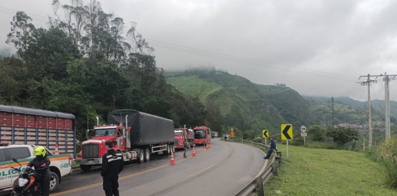El mal clima en la zona del derrumbe hace imposible la apertura de la vía al Llano.