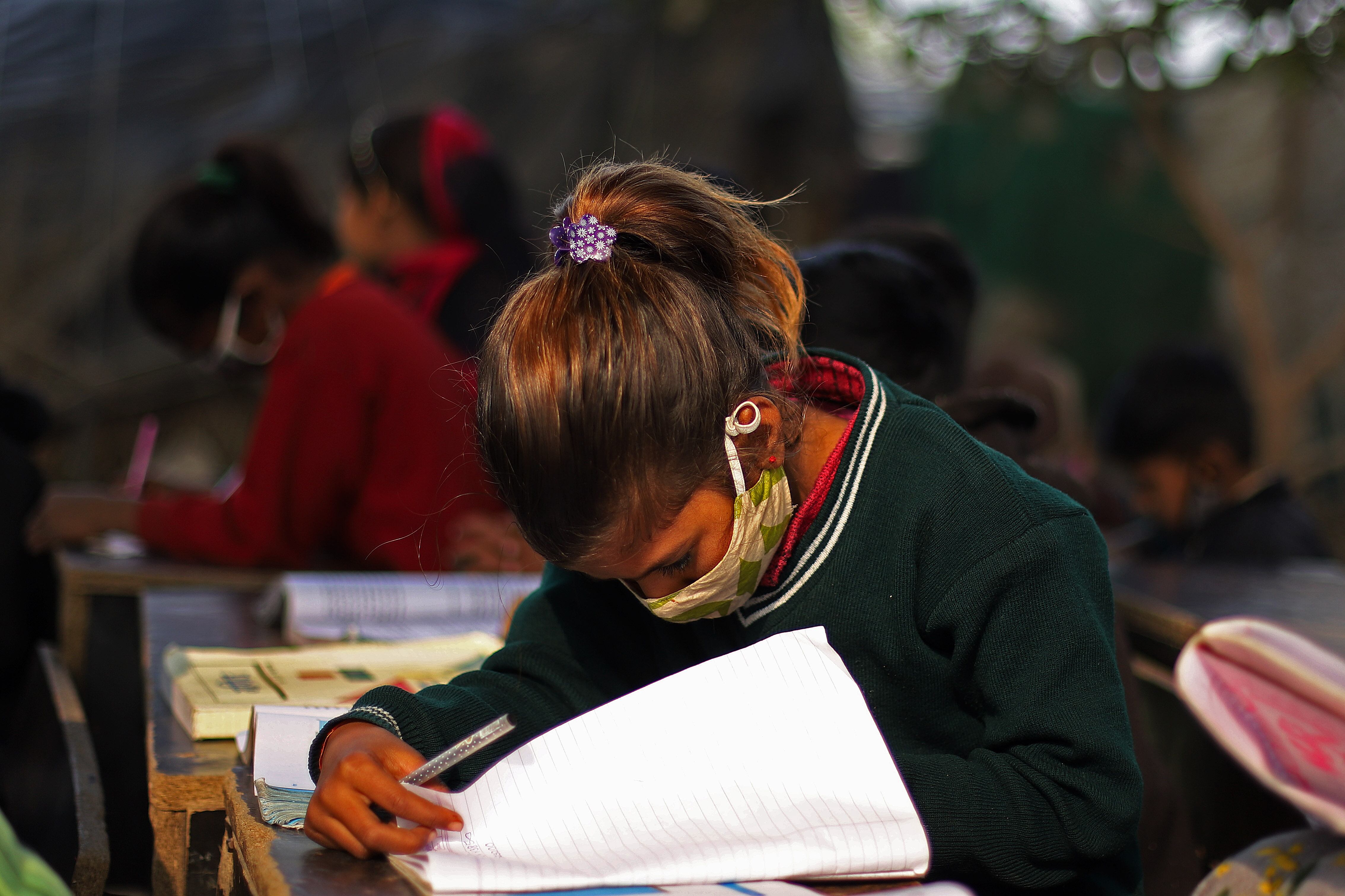 La niña de 13 años confesó su amor por el acusado. Imagen de referencia