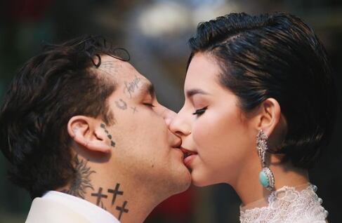 Christian Nodal y Ángela Aguilar se casaron el 24 de julio, en una boda secreta y privada en la Hacienda San Gabriel de las Palmas, ubicada en el estado de Morelos, en México.