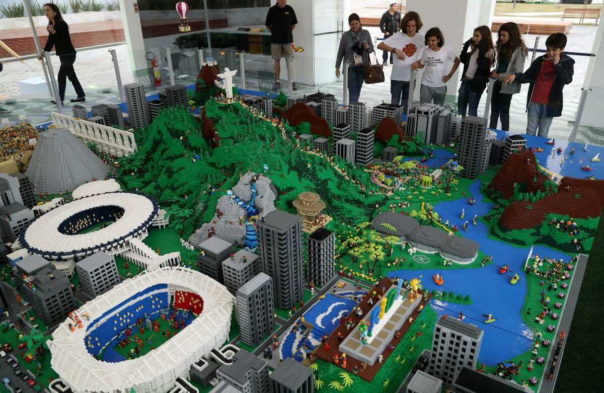 La reproducción en miniatura de la ciudad más emblemática de Brasil podrá ser vista en una bodega del Boulevard Olímpico. EFE/Fernando Maia