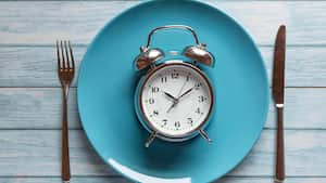 ¿Qué es el ayuno intermitente y para qué sirve?