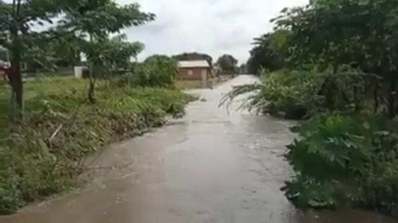 Las fuertes lluvias han ocasionó creciente súbita de arroyos en el Atlántico.
