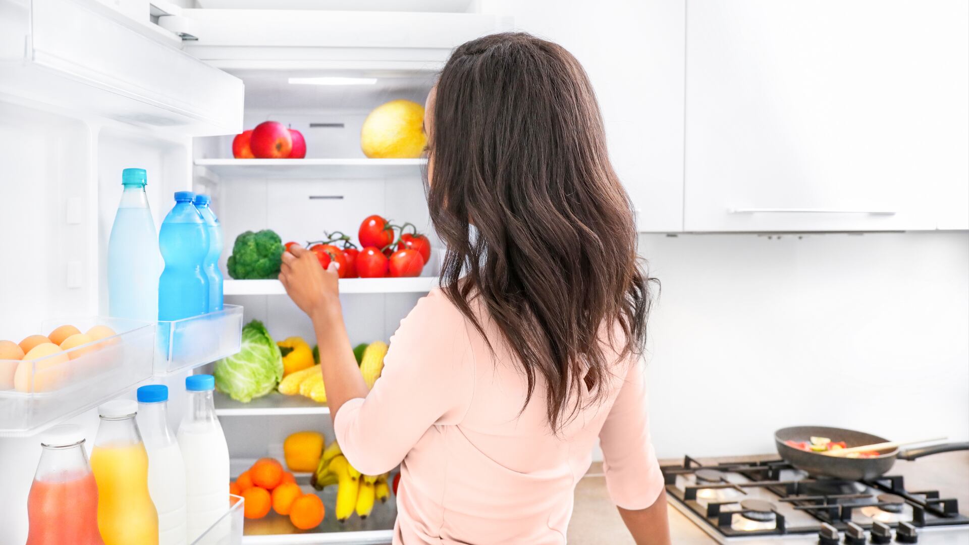 La nevera se debe organizar de forma correcta para preservar su funcionamiento.