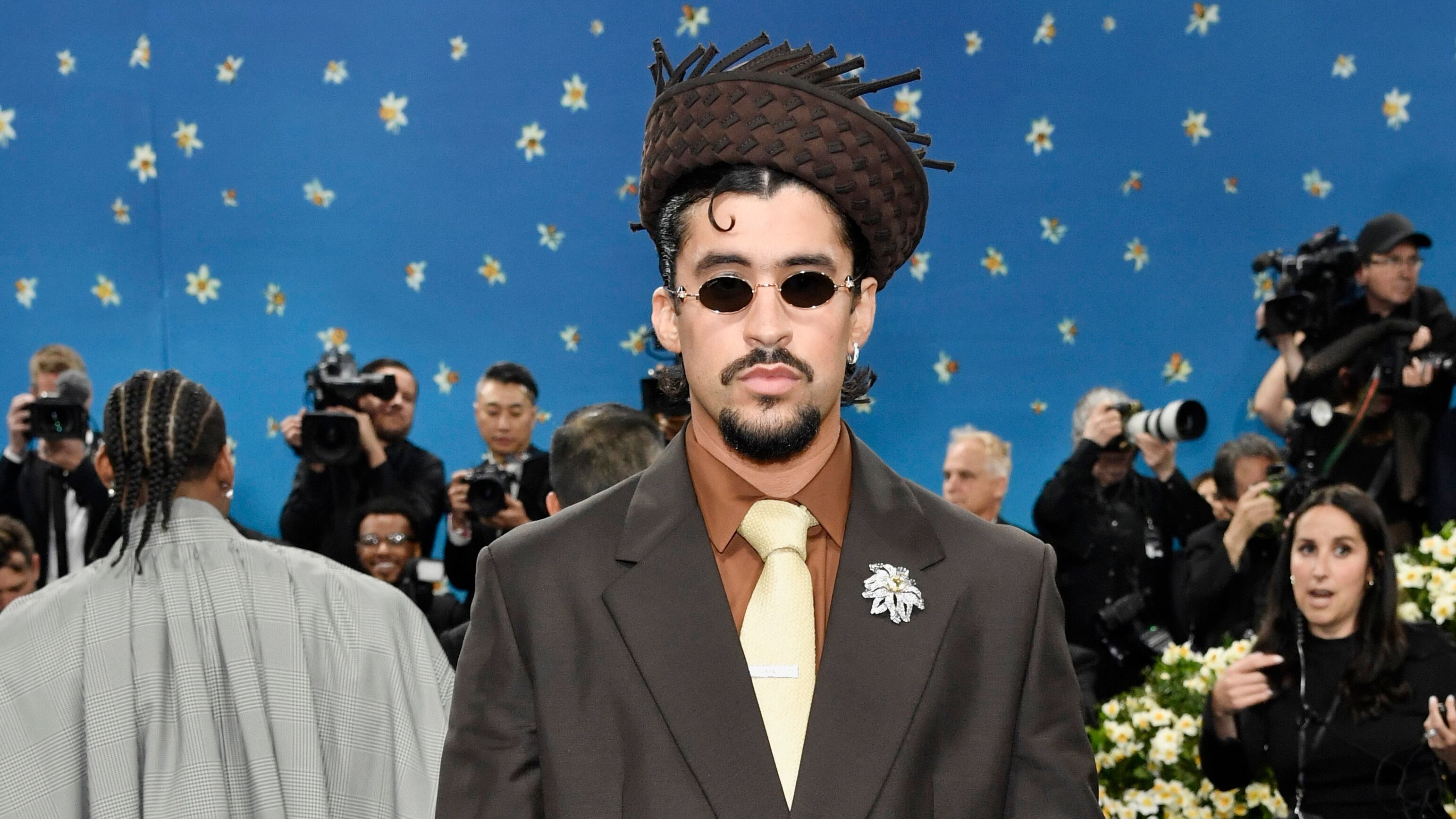Bad Bunny llega a la alfombra de la MET Gala 2025