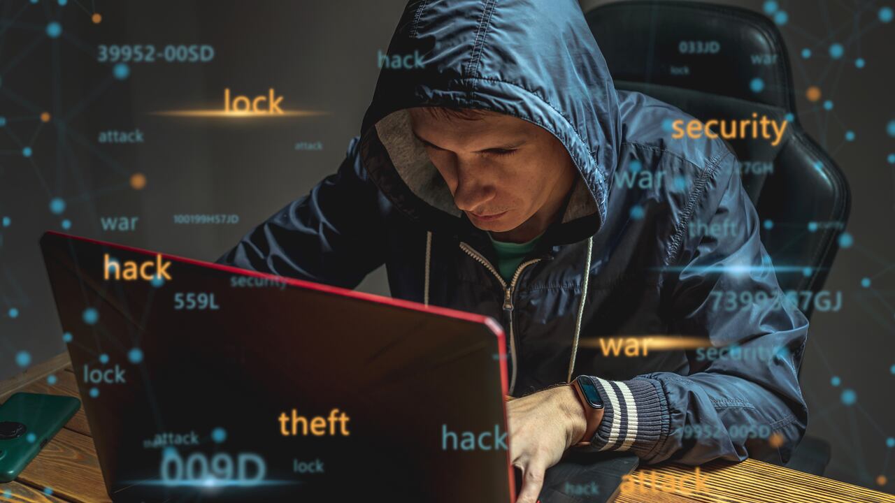 La dark web es un conjunto de sitios ocultos en internet.