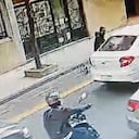 Delincuentes tardaron menos de 15 segundo es despojar a la pasajera de sus pertenencias.