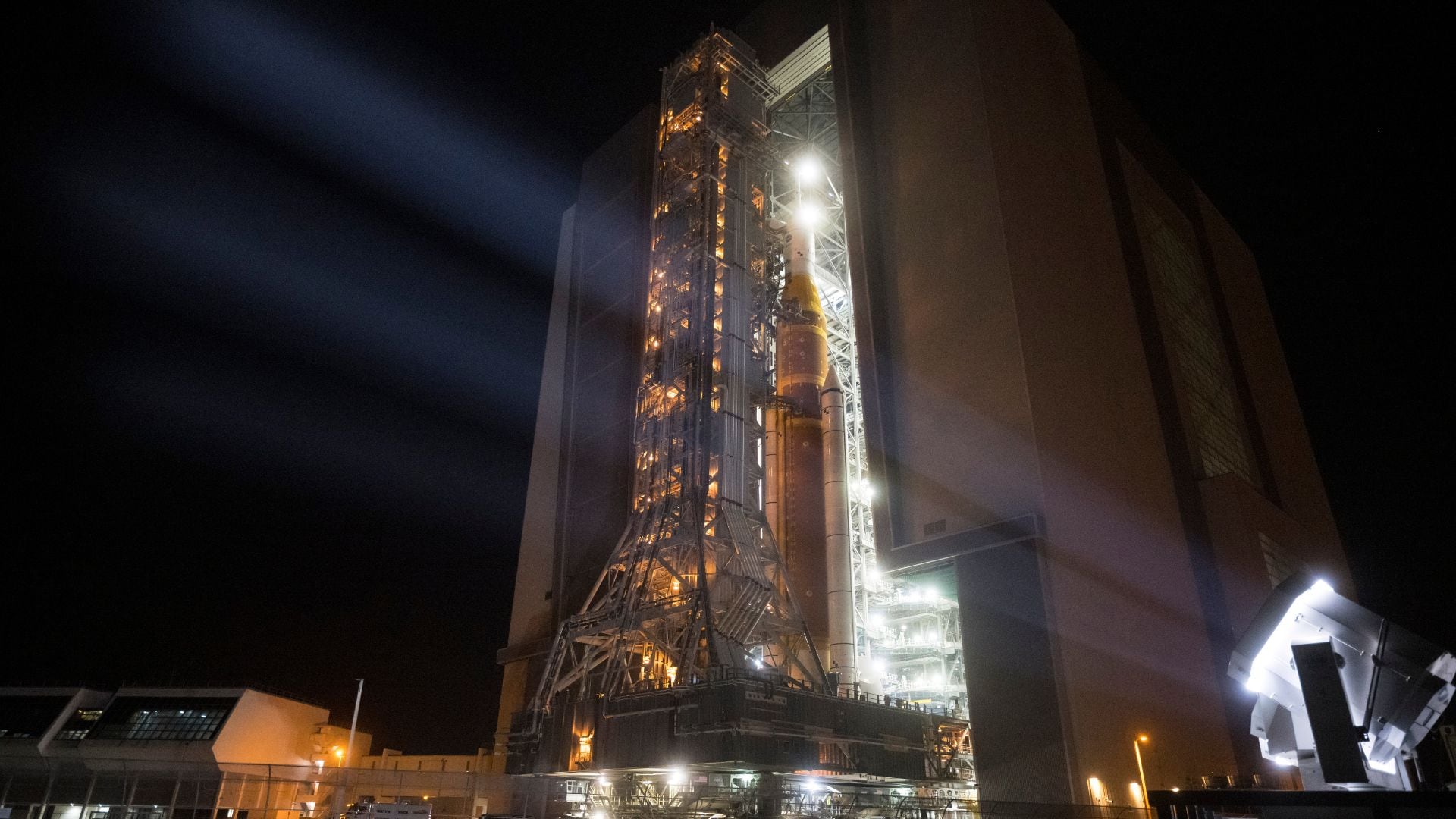 La misión despegará en los próximos días, marcando un hito histórico en la exploración espacial.