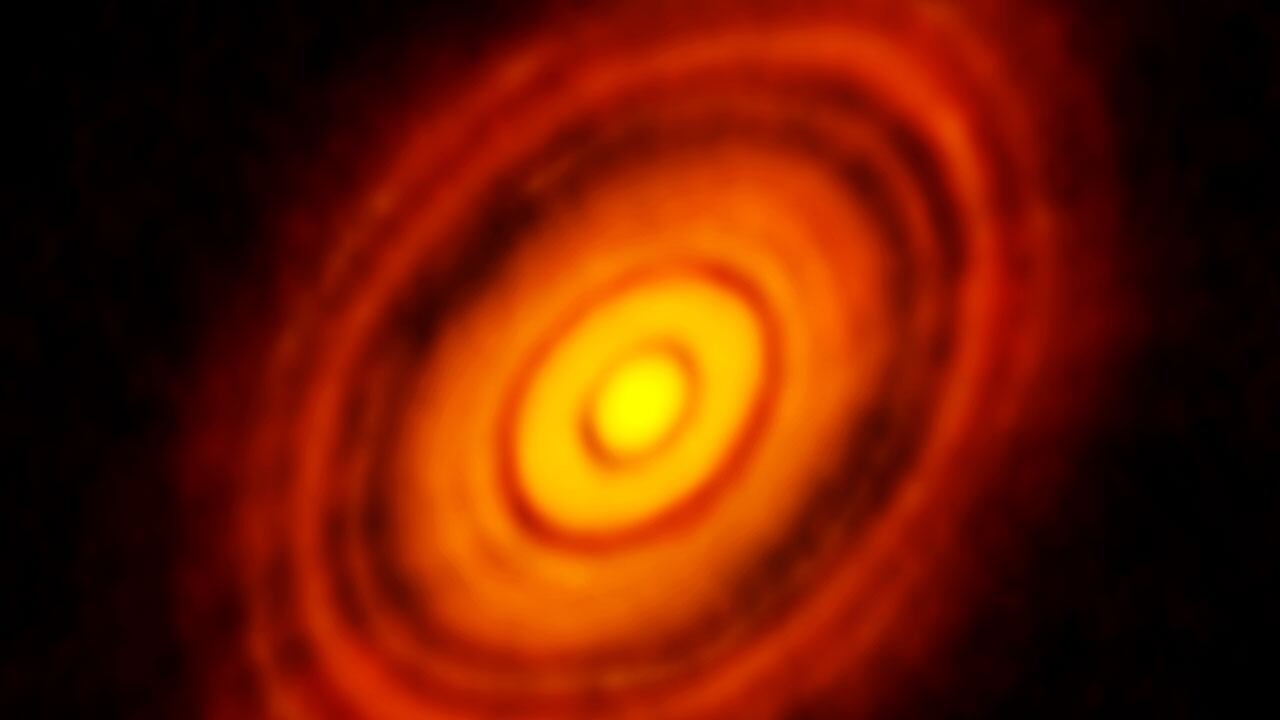 Esta es la primera imagen tomada por el observatorio ALMA de la estrella HL Tauri.