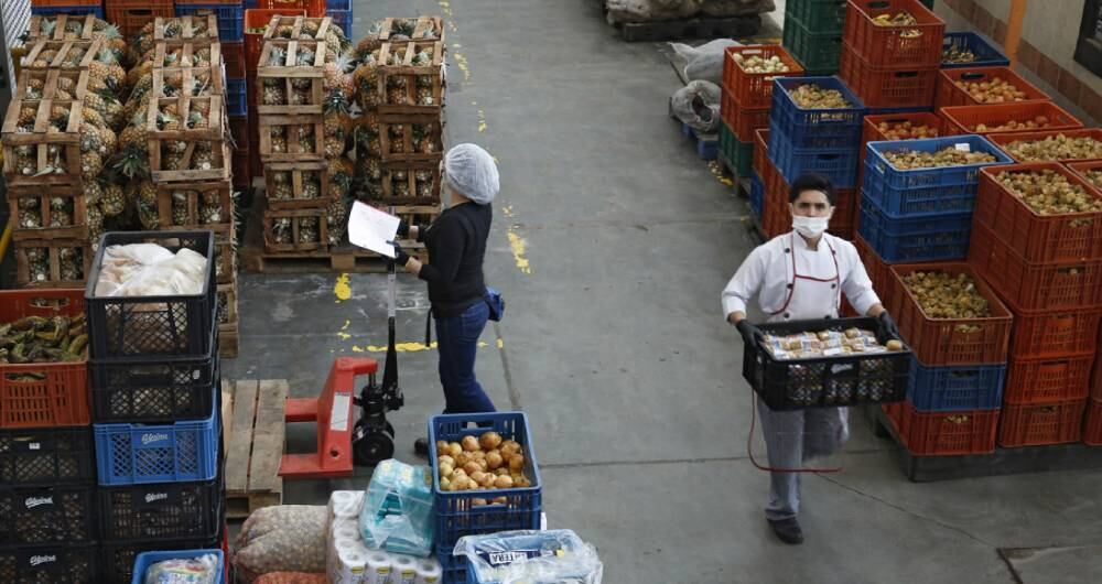 Los comerciantes denuncian la imposición de comparendos que se cobran en efectivo yin derechos a descargos