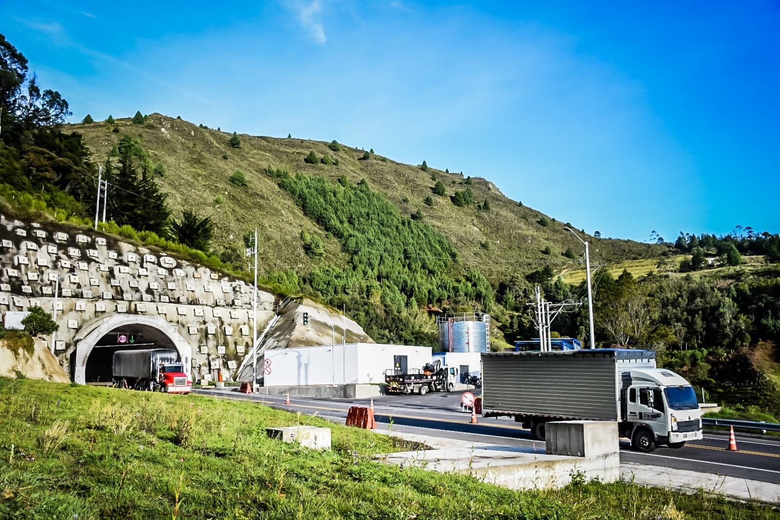 Este túnel comunica a los Santanderes.