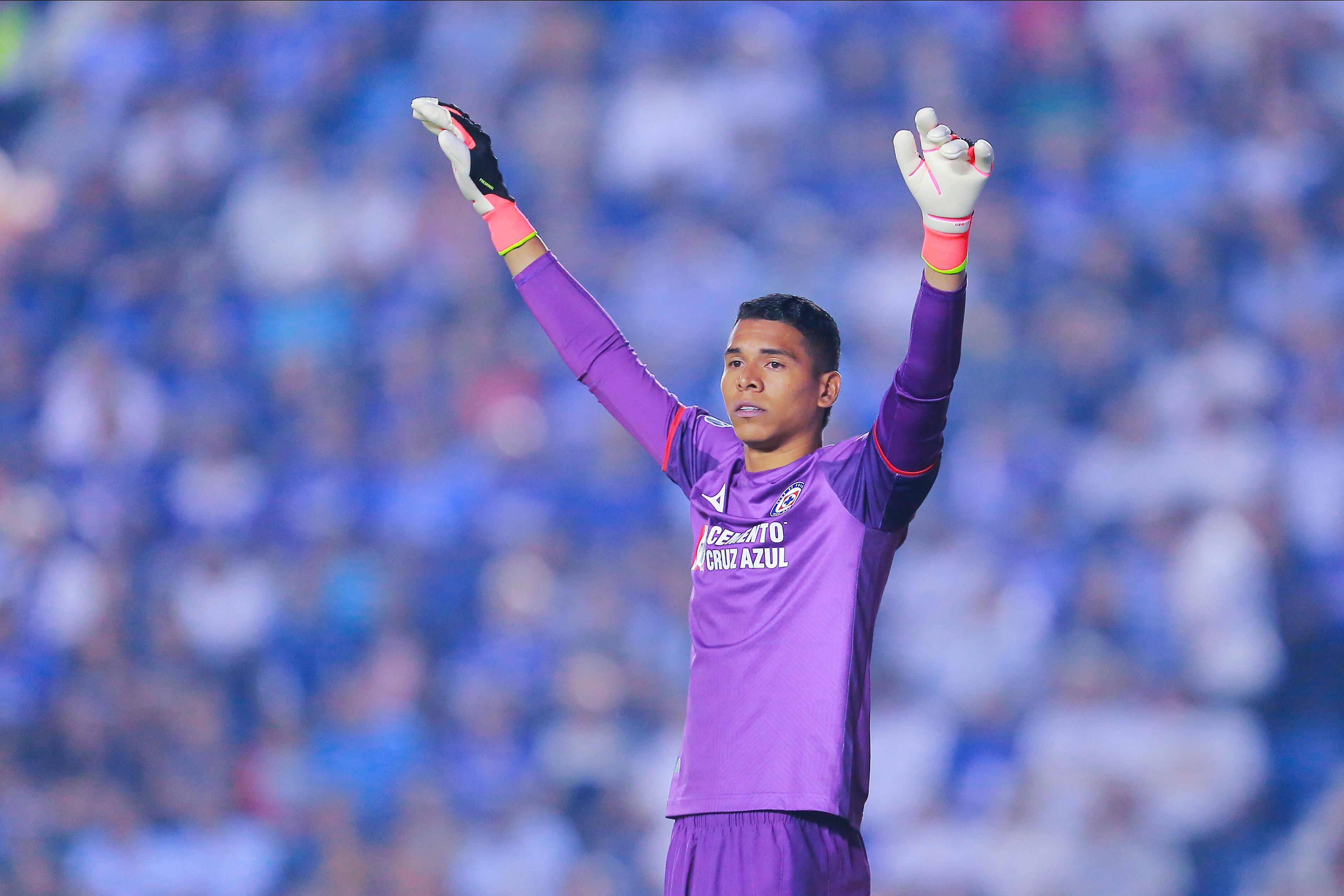 MEXICO CITY, MEXICO - MAY 12: Kevin Mier, goalkeeper of Cruz Azul, gestures during the quarterfinals second leg match between Cruz Azul and Pumas UNAM as part of the Torneo Clausura 2024 Liga MX at Estadio Ciudad de los Deportes on May 12, 2024 in Mexico City, Mexico.(Photo by Mauricio Salas/Jam Media/Getty Images)
