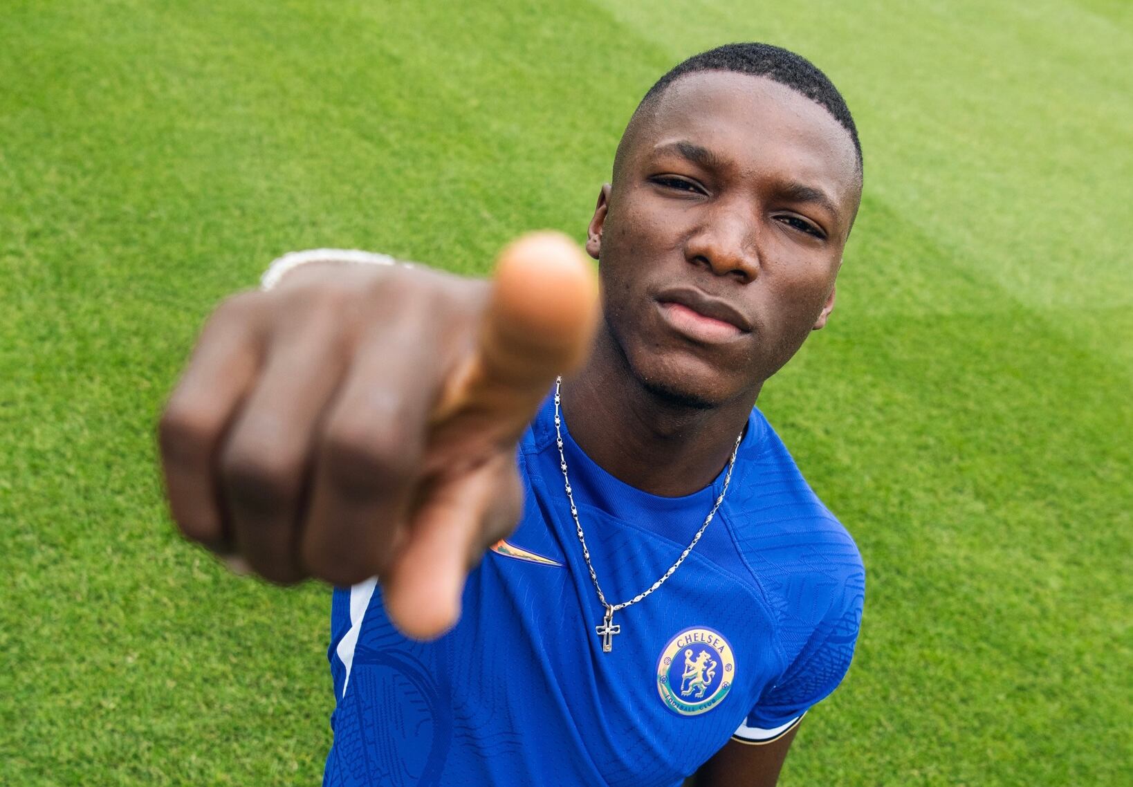 El ecuatoriano Moisés Caicedo fue presentado por el Chelsea.