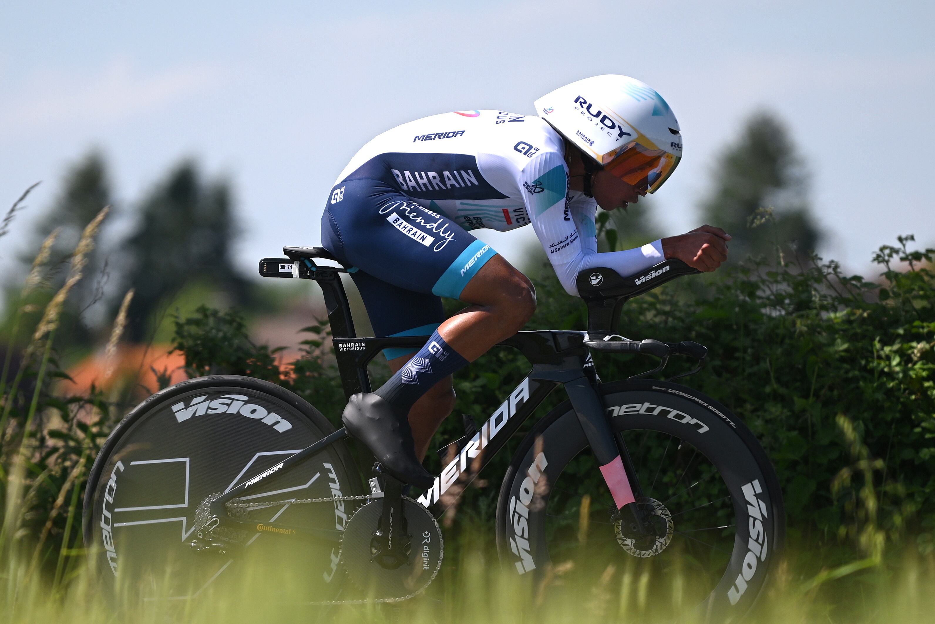 NEULISE, FRANCE - JUNE 05: Santiago Buitrago of Colombia and Team Bahrain-Victorious sprints during the 76th Criterium du Dauphine 2024, Stage 4 a 34.4km individual time trial at stage from Saint-Germain-Laval to Neulise 552m / #UCIWT / on June 05, 2024 in Neulise, France.  (Photo by Dario Belingheri/Getty Images)