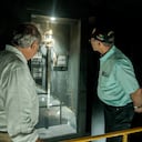 William Dau en la exposición de las Piezas de Galeón San José.