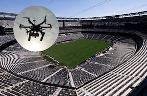 Imagen referencia del estadio de Nueva Jersey, en Estados Unidos, y un dron.