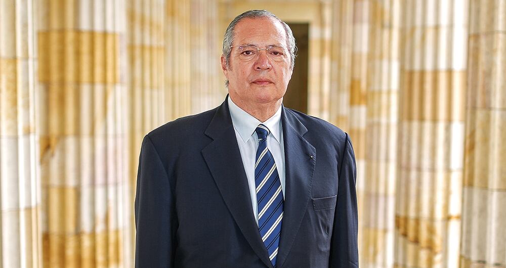 iván name Presidente del Senado