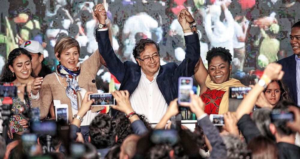   De llegar al poder, Gustavo Petro ha propuesto un gobierno alternativo que marque un antes y un después en la historia del país.