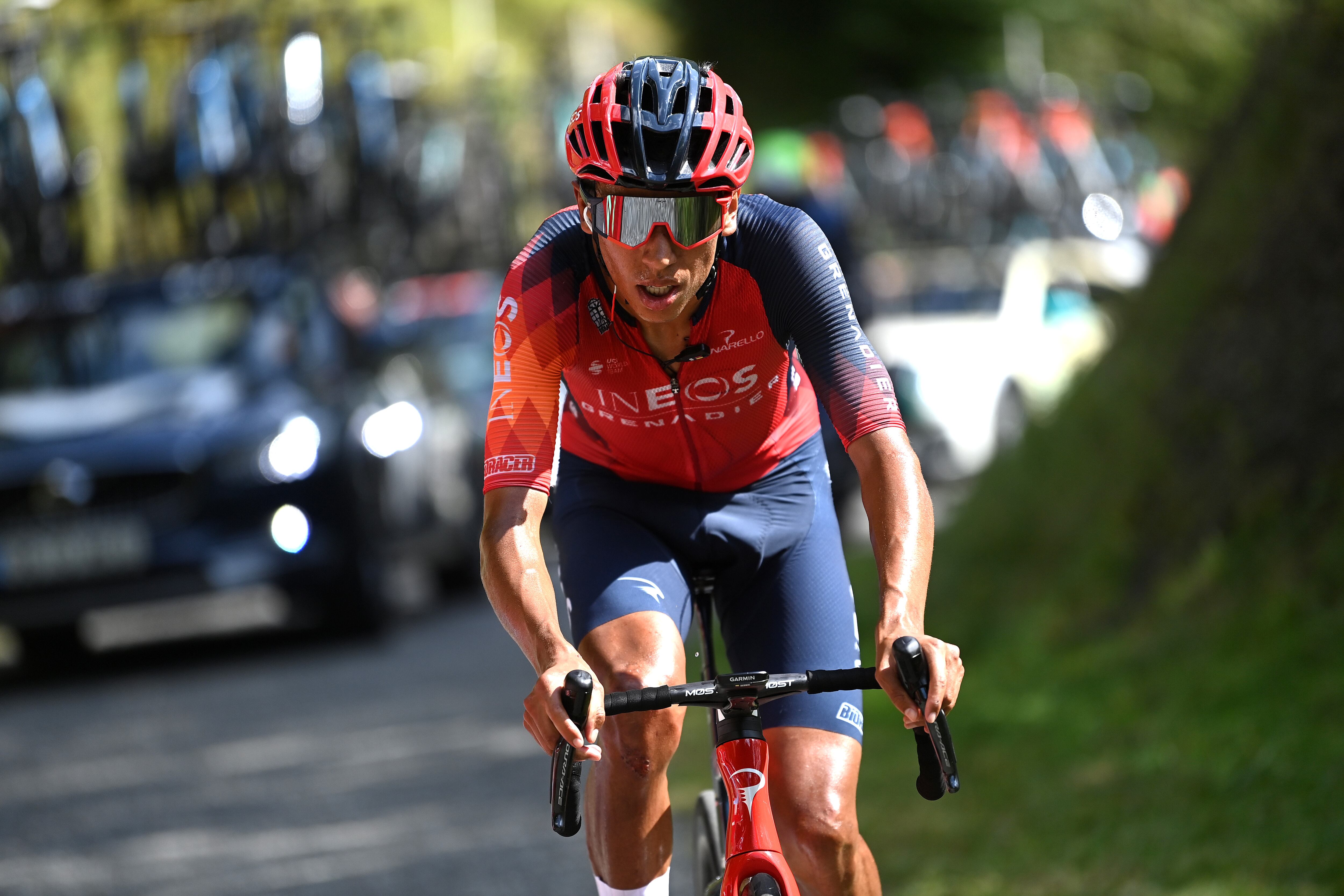 COL DU TOURMALET, FRANCIA - 8 DE SEPTIEMBRE: Egan Bernal de Colombia y el equipo INEOS Grenadiers compite durante la 78.ª Vuelta a España 2023, una etapa de 134,7 km desde Formigal. Huesca la Magia al Col du Tourmalet 2115m / #UCIWT / el 08 de septiembre de 2023 en Col du Tourmalet, Francia. (Foto de Tim de Waele/Getty Images)