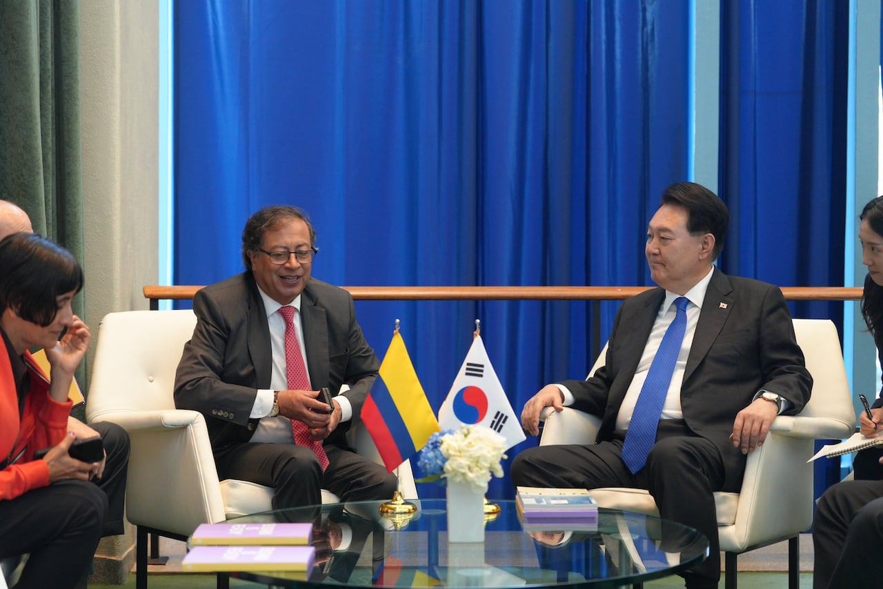Encuentro de Gustavo Petro con presidente de Corea del Sur, Yoon Suk Yeo