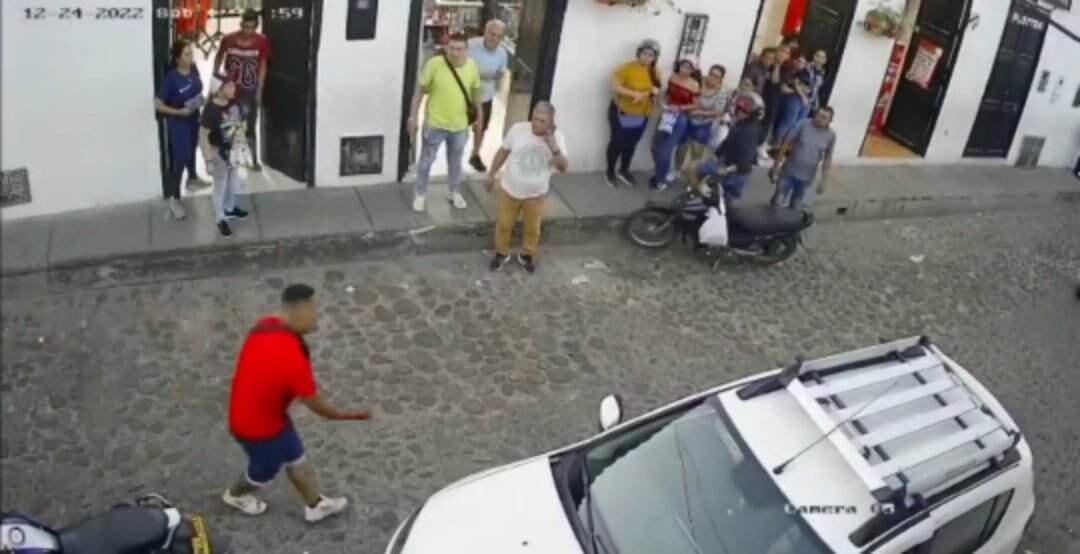 El hombre quedó gravemente herido.