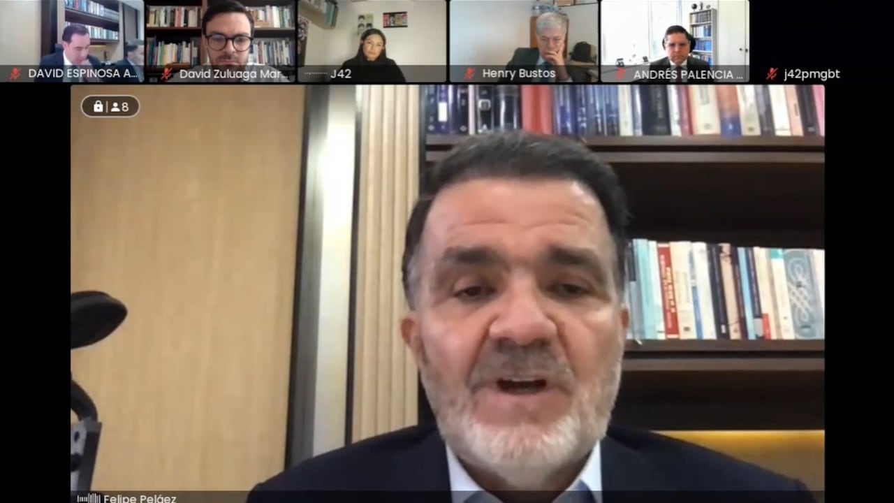 Óscar Iván Zuluaga Escobar y su hijo, David Zuluaga, en la imputación de cargos por el caso Odebrecht.