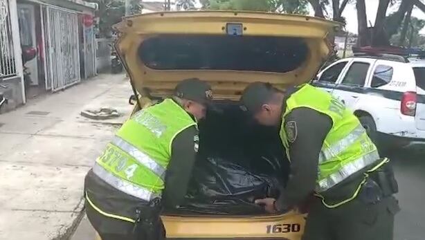 La marihuana estaba en la cajuela del taxi.