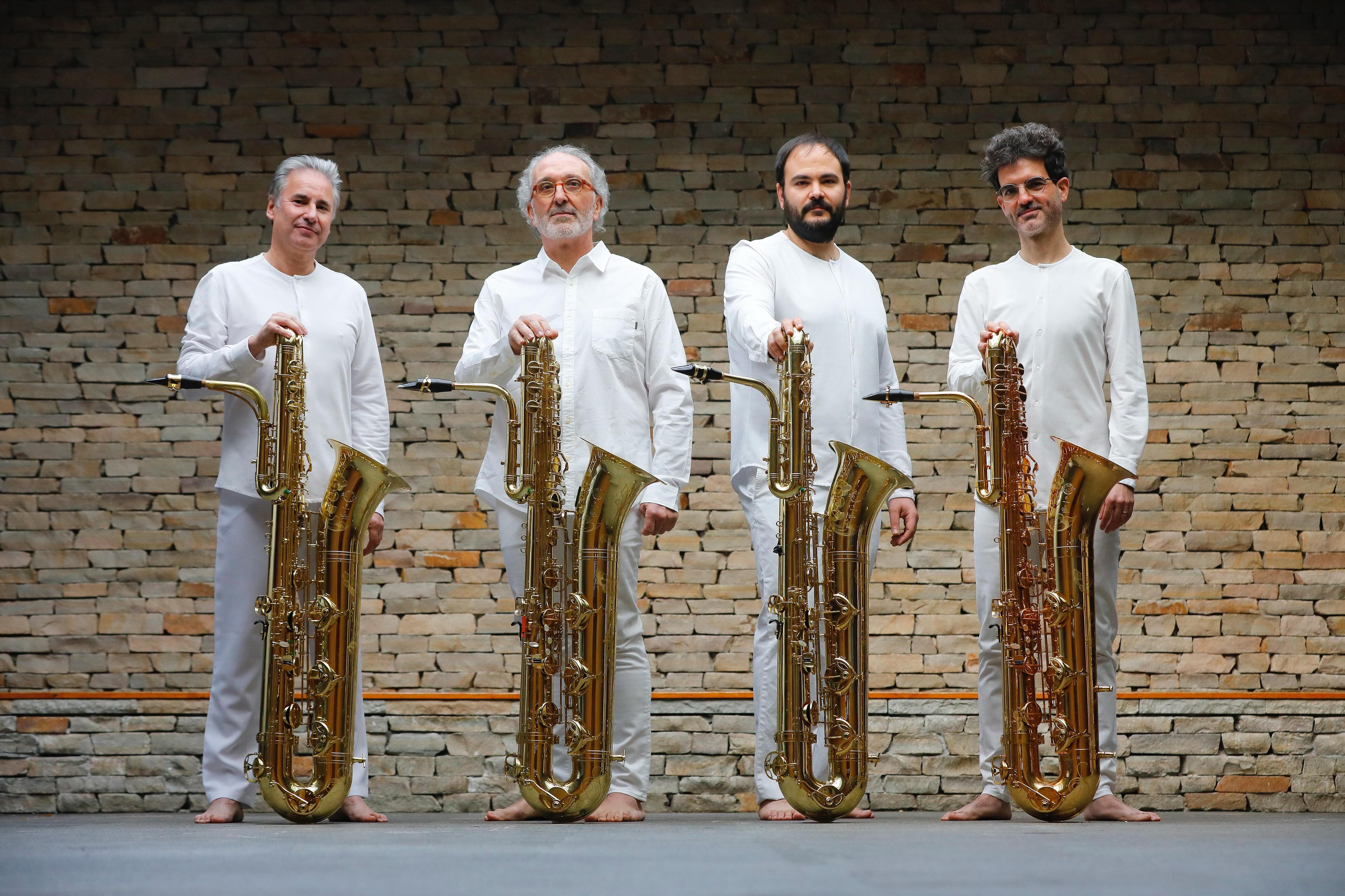 Con 18 años de trayectoria musical internacional, SIGMA Project (Premio BBVA 2018 a Investigadores y Creadores Musicales) ha realizado cerca de un centenar de estrenos repartidos entre Europa, América y África. Su nombre proviene del término griego Sigma como sumatorio de una serie finita o infinita de elementos, siendo la formación el sumatorio de talentos de sus cuatro solistas.