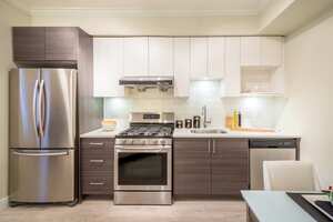 Los electrodomésticos facilitan las tareas domésticas.