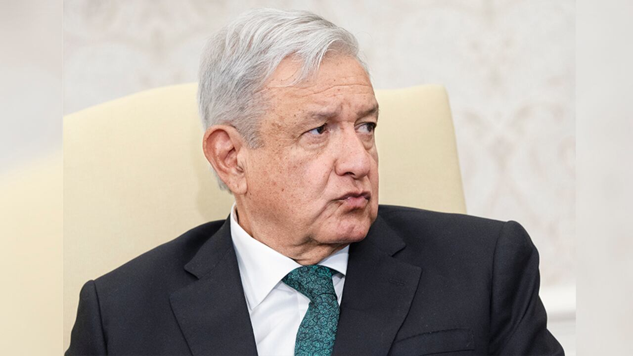 El presidente mexicano está en medio del ojo del huracán.