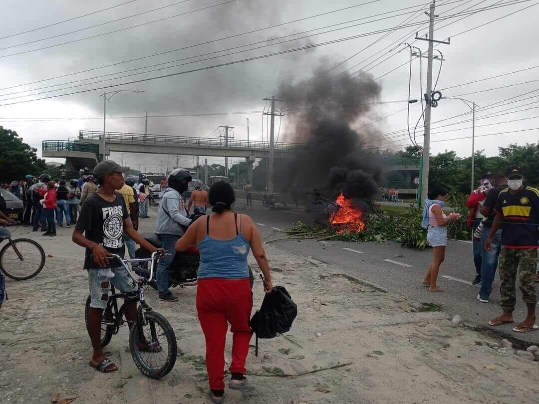 Afectaciones en la vía por bloqueo